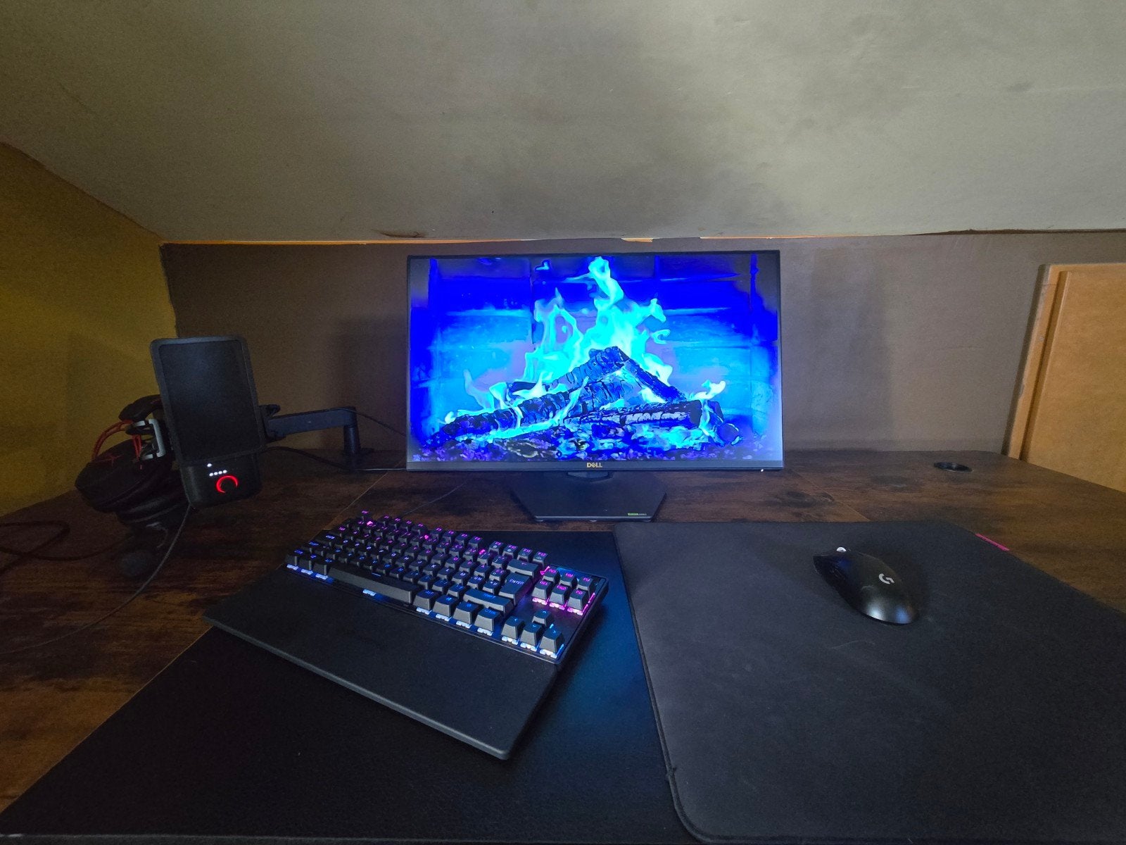 Écran gaming 280 Hz et chaise gaming Corsair, Ophalen