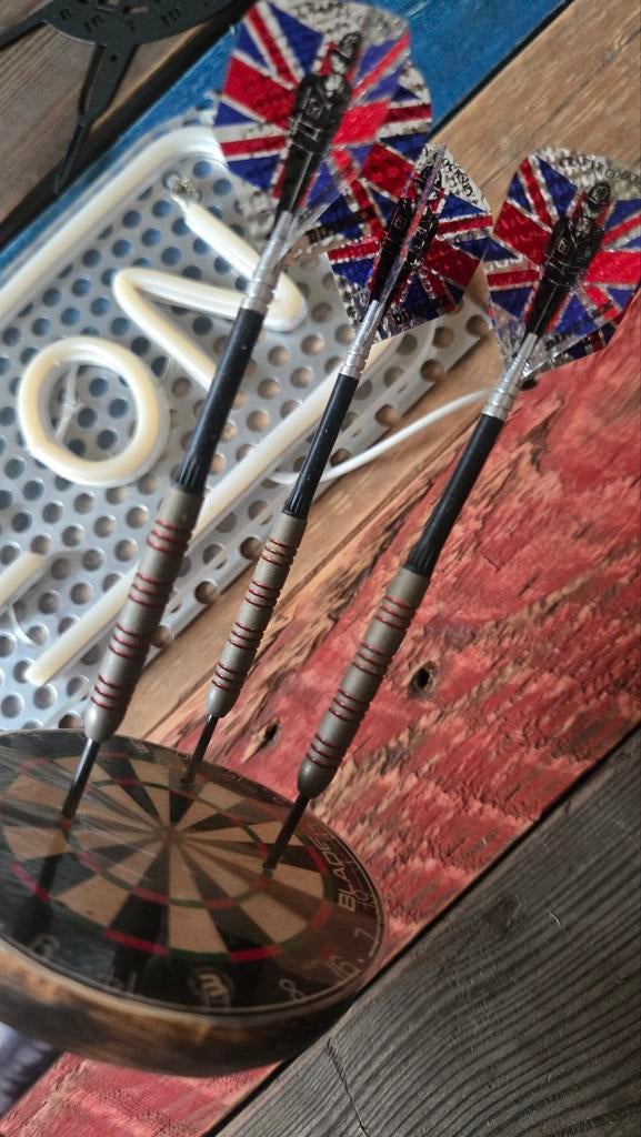 Old eric bristow darts, Ophalen of Verzenden