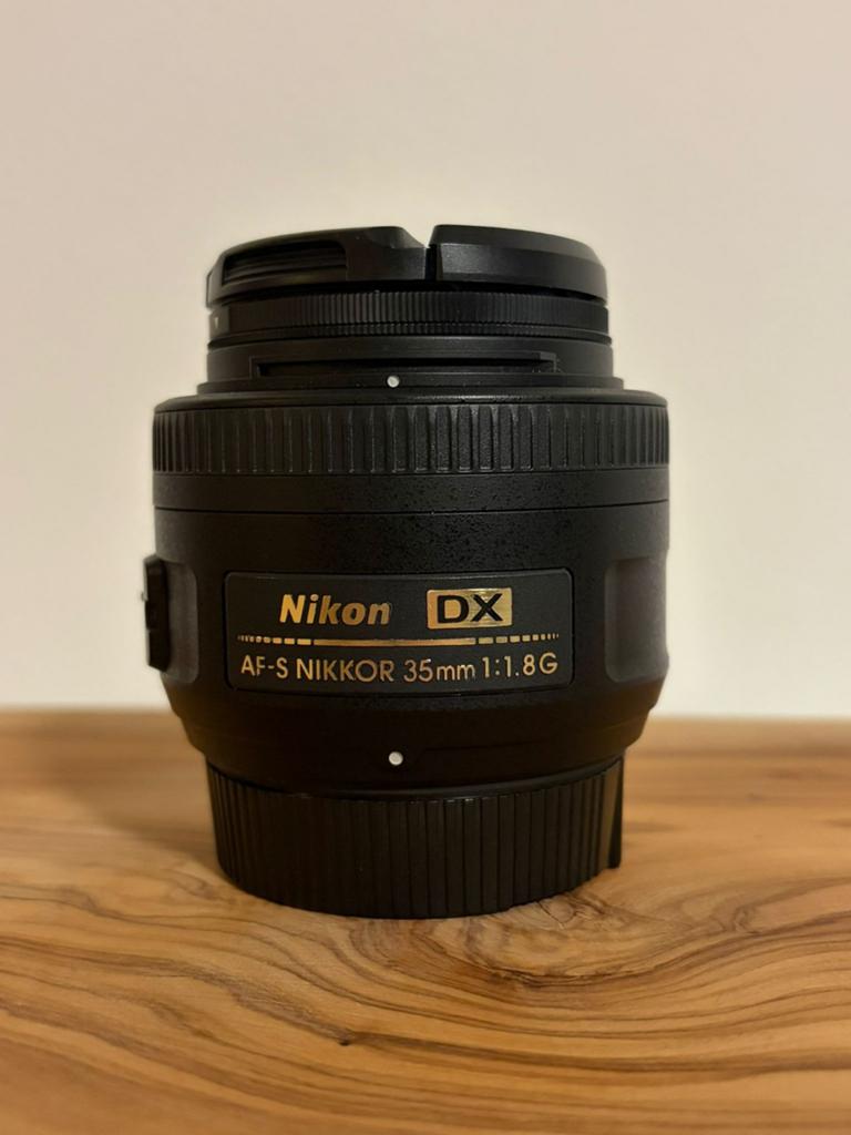 AF-S DX NIKKOR 35mm f/1.8, Ophalen
