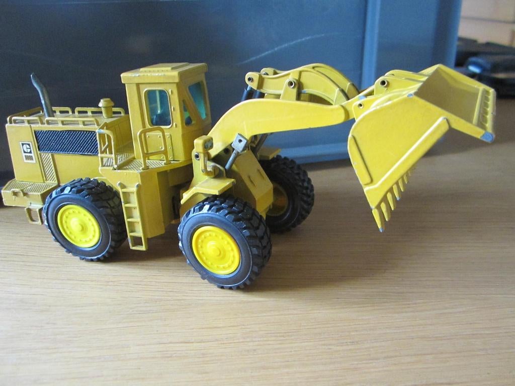 CAT 988B, Enlèvement ou Envoi