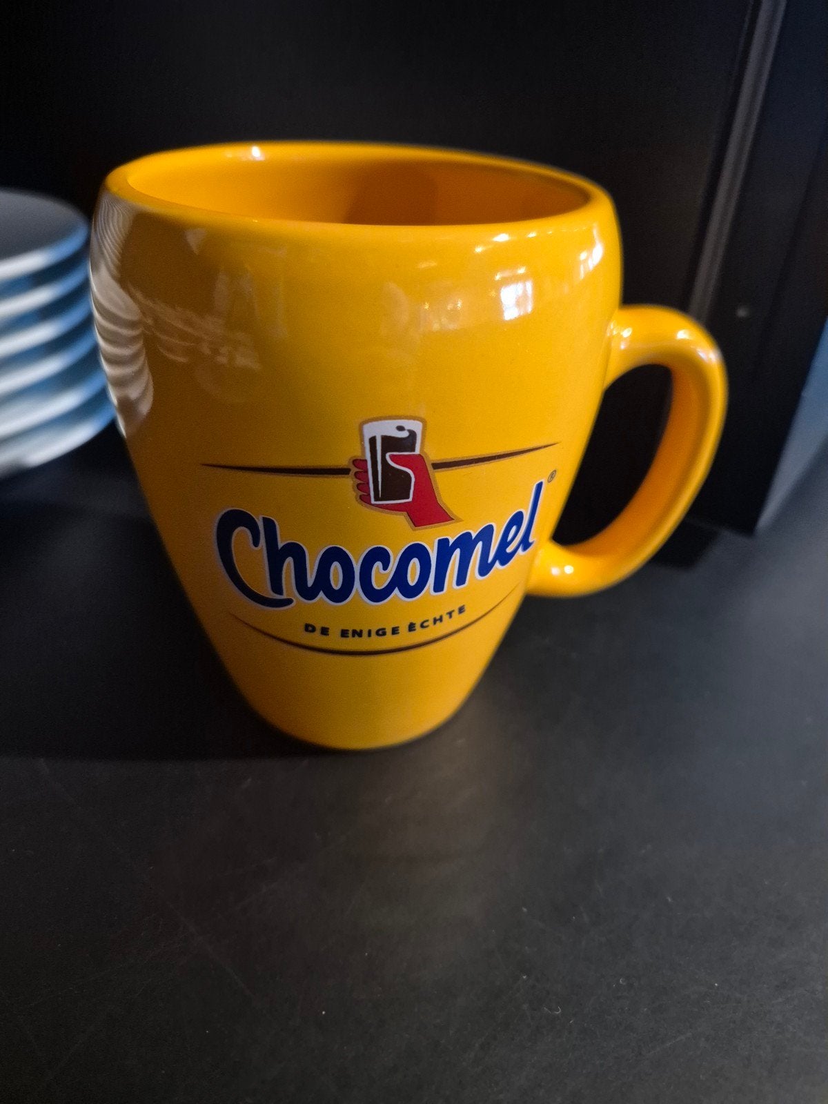 Chocomelk tassen, Ophalen