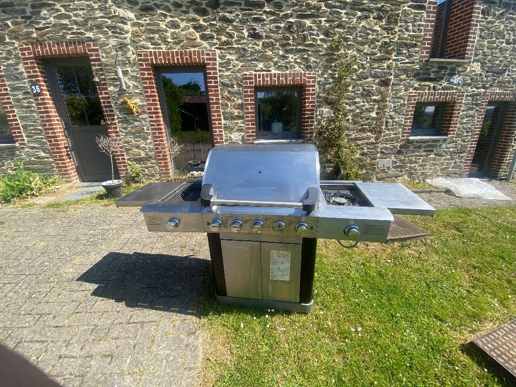 Nieuwe Gasbarbecue – 7 branders (Nooit gebruikt), Ophalen, Zo goed als nieuw, Tarington House