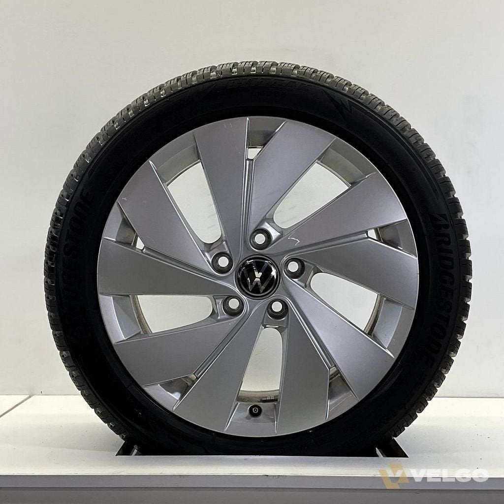 VOLKSWAGEN TIGUAN TAYRON VELGEN SET WINTERBANDEN 17 INCH, Autos : Pièces & Accessoires, Pneus et Jantes, Pneus hiver, Véhicule de tourisme
