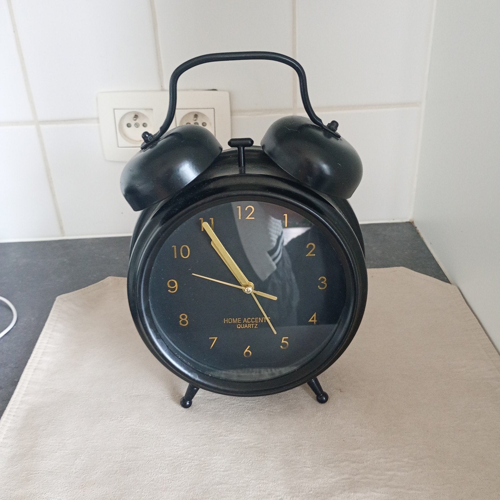 decoratieve zwarte klok met wekker, hoogte 28cm, Ophalen, Wekker
