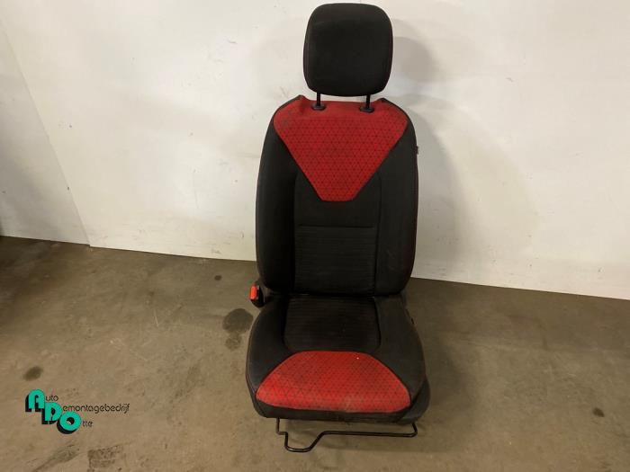 Siège droit d'un Renault Clio (Clio 4 12-), Renault, -, 3 mois de garantie, Utilisé