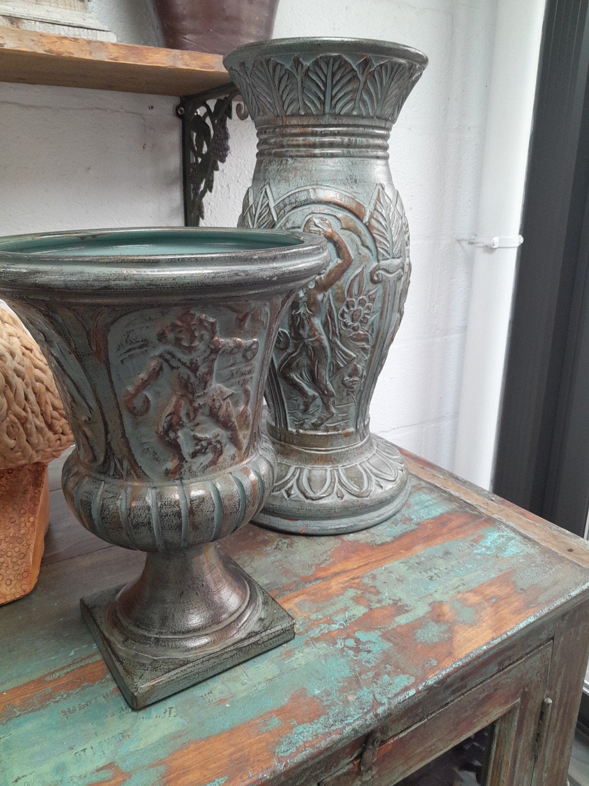 terracotta vazen, Enlèvement