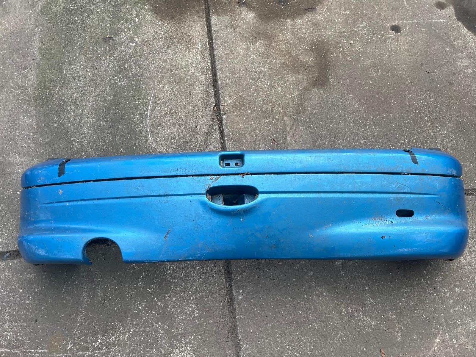 Pare-chocs arri re bleu KMF pour Peugeot 206 (1998-2009), Taurusavenue 1
2132 LS  Hoofddorp, NL, Contact.group@renault.com, Pare-chocs