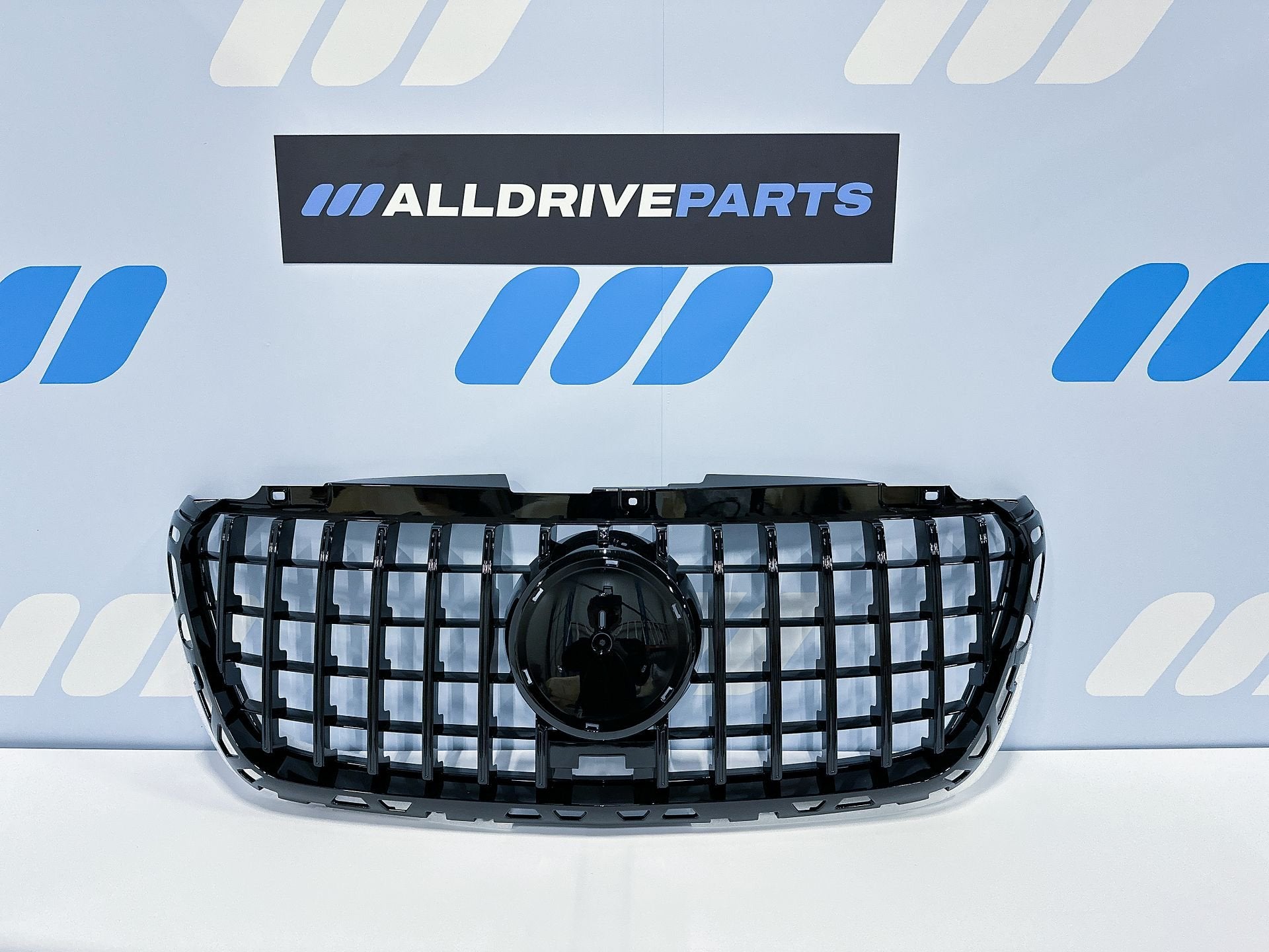 Mercedes Sprinter W907 Sport Look front Grill Glanzend Zwart, Neuf, -, -, -