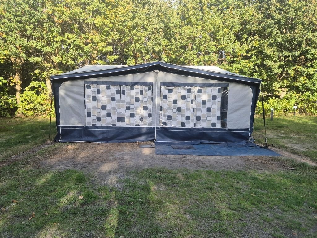 Fendt Platin 560 TRF Fransbed rondzit douche, Caravans en Kamperen, Bedrijf, Rondzit, Fendt