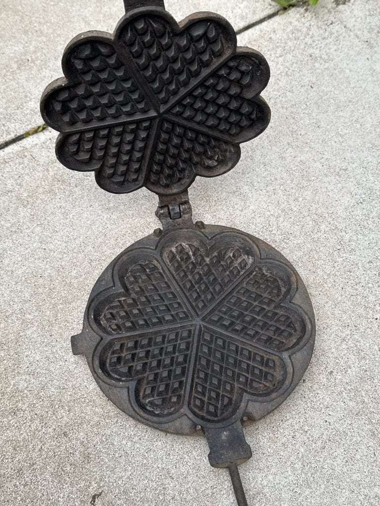 Gaufrier suédois historique modèle N 213 de marque SMAPO , Enlèvement