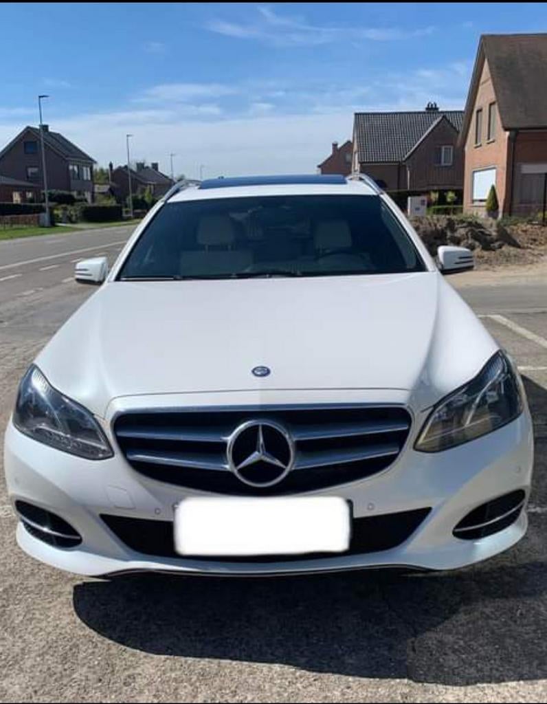 Mercedes E 220, Auto's, Automaat, Euro 5, Achterwielaandrijving, Beige