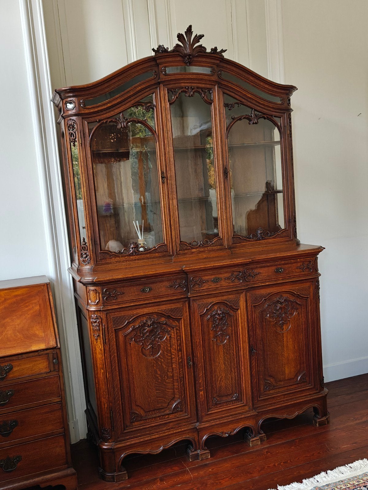 Vitrine à deux corps liégeoise ancienne H.2,40m L.1,48m D.55, Antiquités & Art, Enlèvement