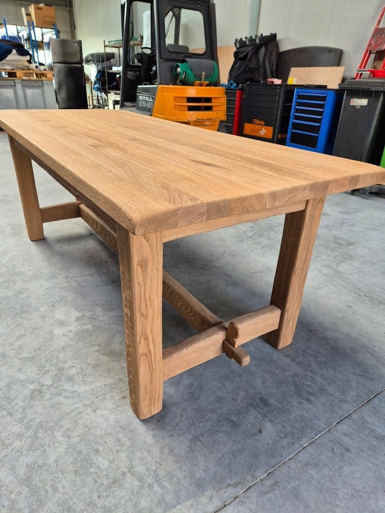 Prachtige gerestaureerde kloostertafel, Ophalen