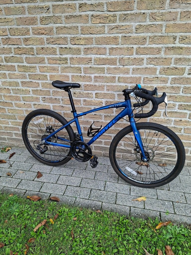 kinder koersfiets, Fietsen en Brommers, Ophalen, Zo goed als nieuw, Schijfrem, 20 inch of meer