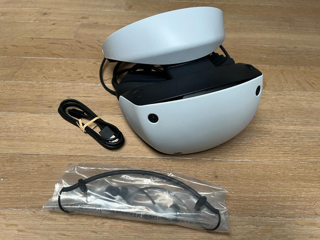 Playstation VR2 + Laadstation Controllers, Games en Spelcomputers, Spelcomputers | Sony PlayStation 5, Ophalen, Zo goed als nieuw