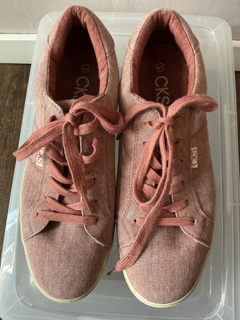 Oud roze sneakers maat 41, Kleding | Dames, Schoenen, Ophalen, Sneakers, Roze, Gedragen