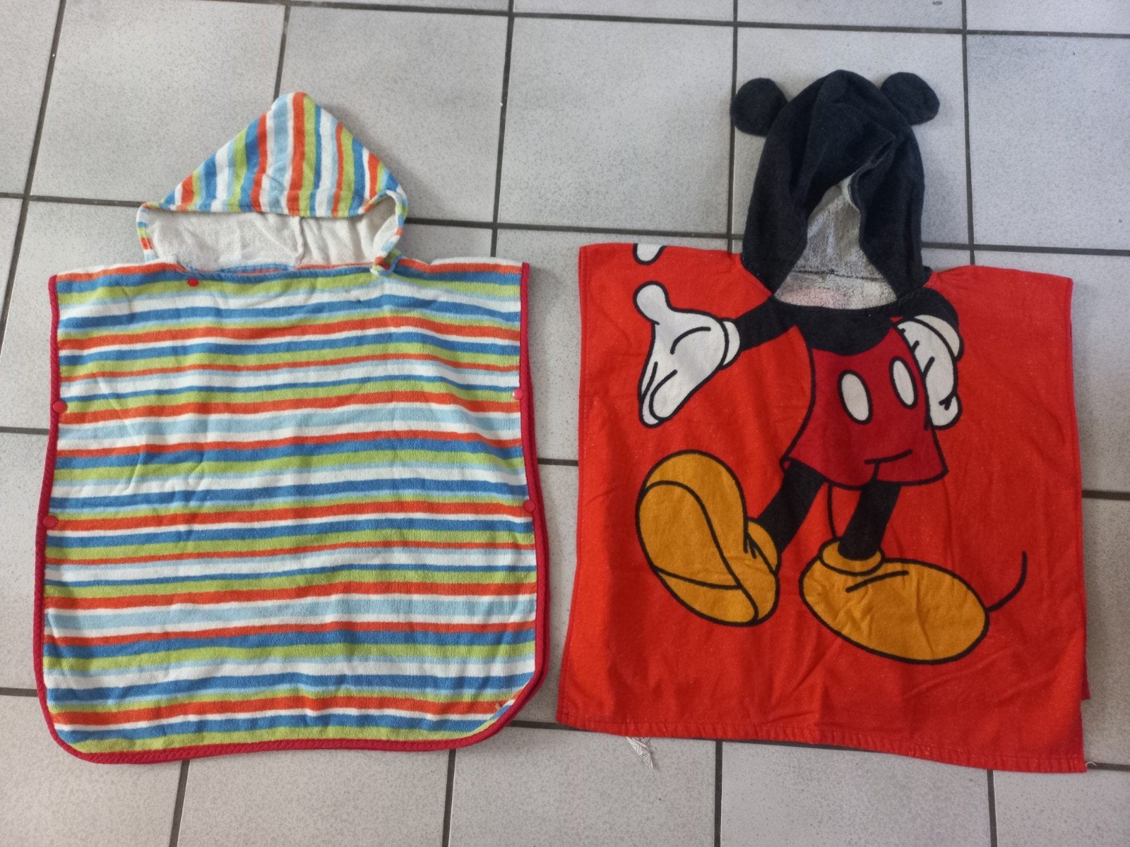 Leuke kinderbadhanddoeken met kap, Kinderen en Baby's, Kinderkleding | Kinder-zwemkleding, Ophalen of Verzenden