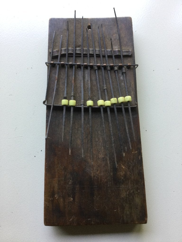 Antieke Afrikaanse  duimpiano Congo kalimbo 1940, Ophalen of Verzenden