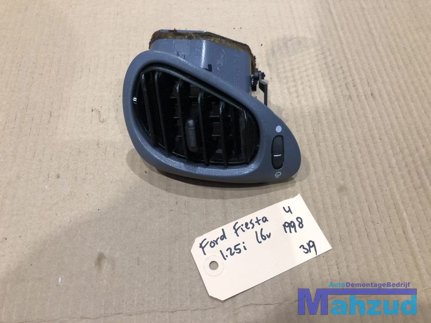 FORD FIESTA 4 dashboard luchtrooster links 96FGA018B09AKW, Gebruikt, Info@ford.com, Ford, Ford Motor Company