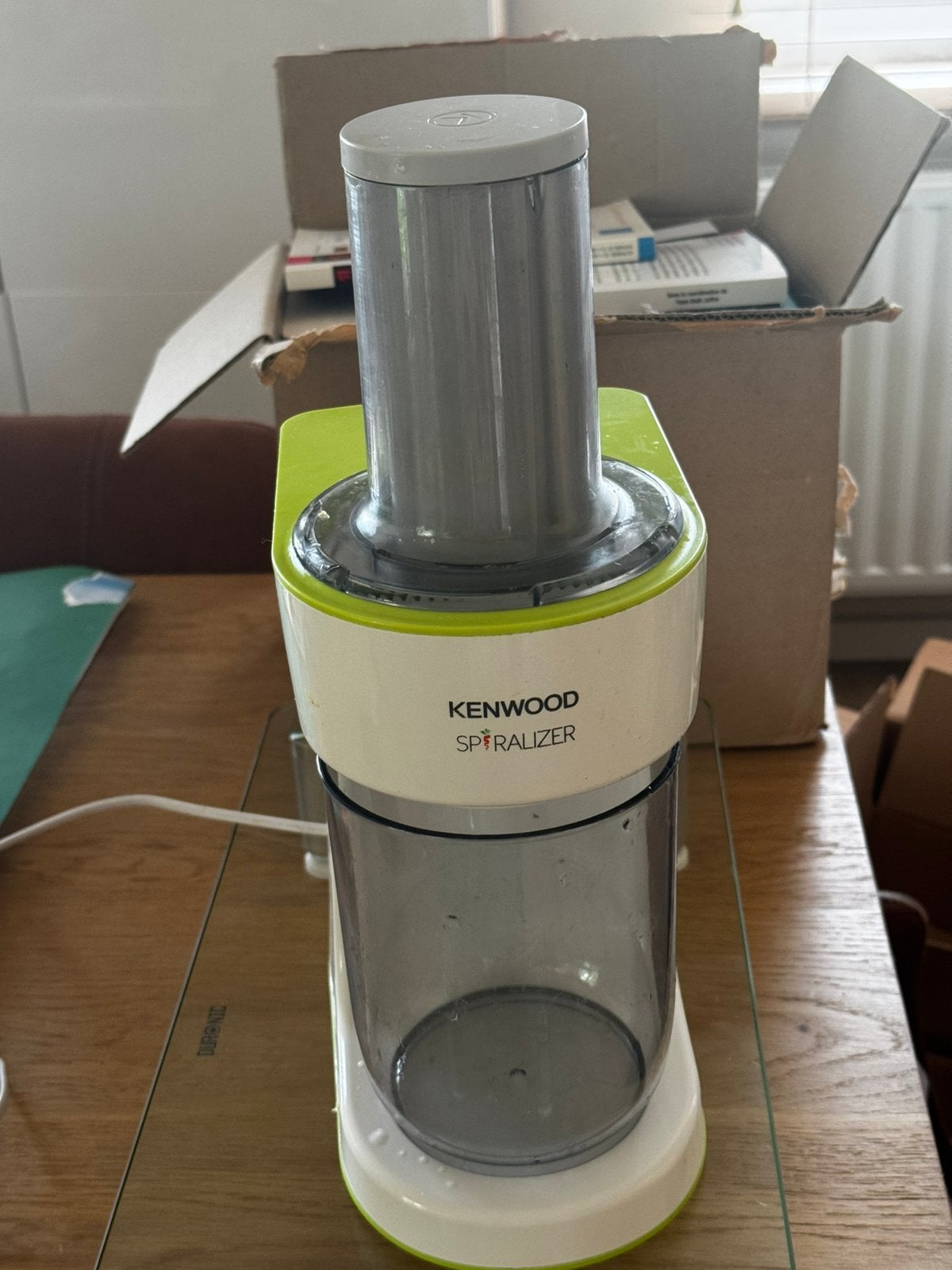 Spiraliseur électrique Kenwood – Découpe légumes en spirales, Electroménager, Enlèvement, Comme neuf, Électrique