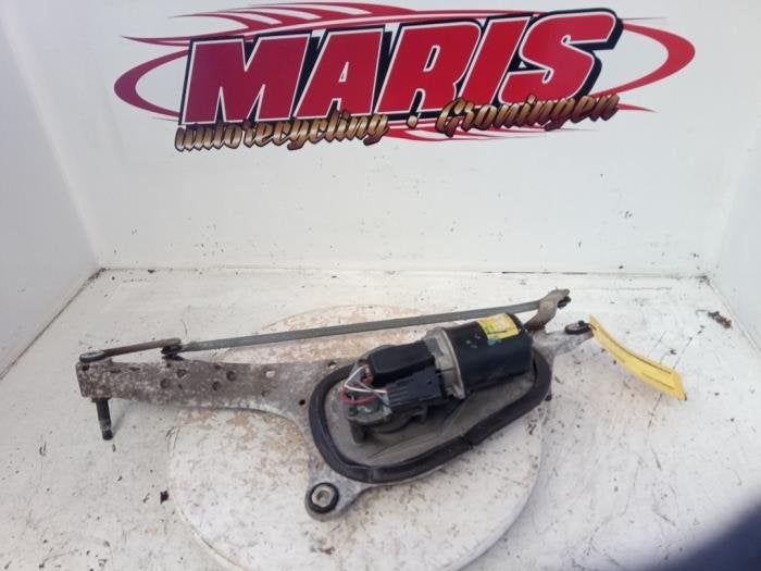 Moteur + mécanique essuie-glace d'un Renault Laguna, -, Renault, -, 3 mois de garantie