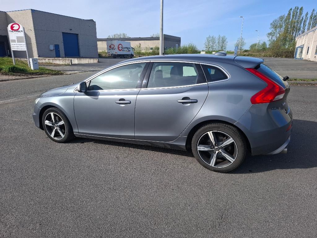 Volvo v40 t2 r-design, Auto's, 90 kW, Handgeschakeld, Particulier, Onderhoudsboekje
