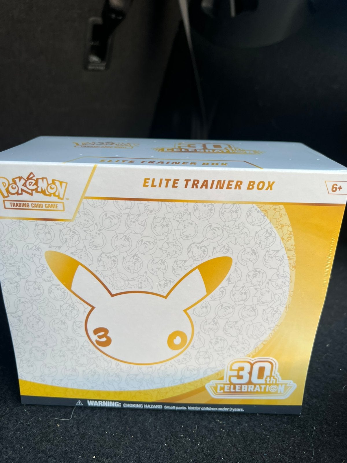 Etb pokemon 30th (en), Hobby & Loisirs créatifs, Enlèvement, Comme neuf