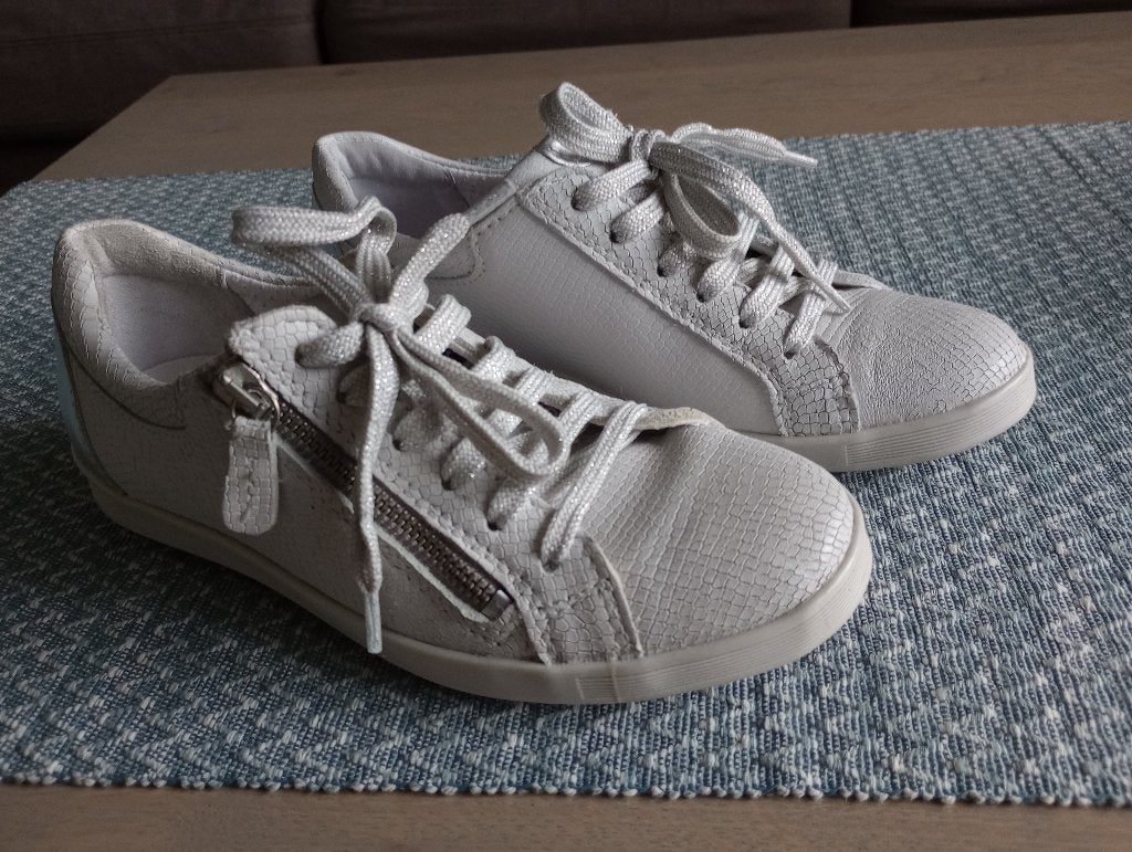 Nieuwe sneakers cypres 36, Ophalen, Wit, Sneakers, Cypres