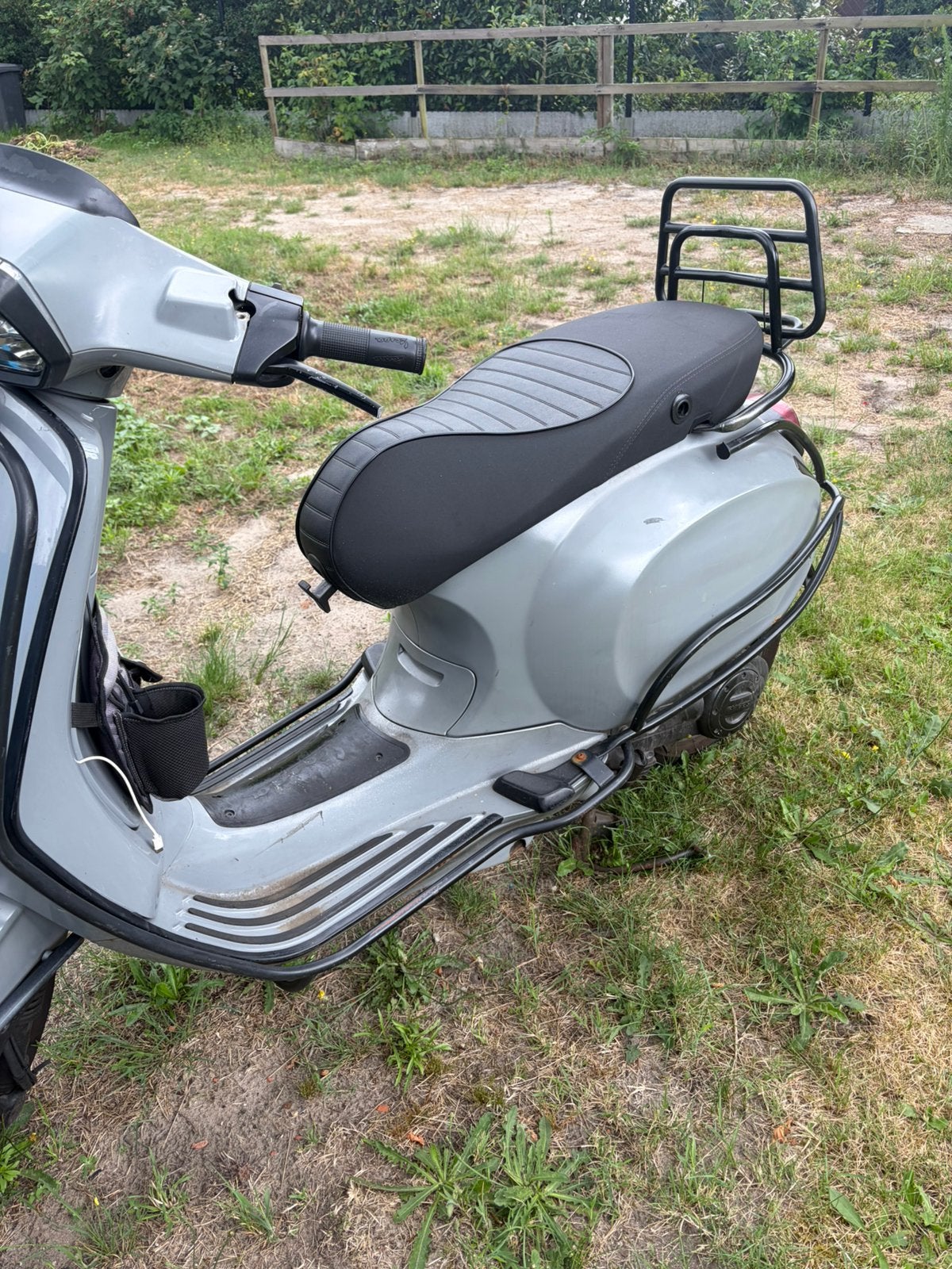 Vespa sprint 2020 nardo grey, Fietsen en Brommers, Scooters | Vespa, Ophalen, Gebruikt, Vespa S, Klasse B (45 km/u)