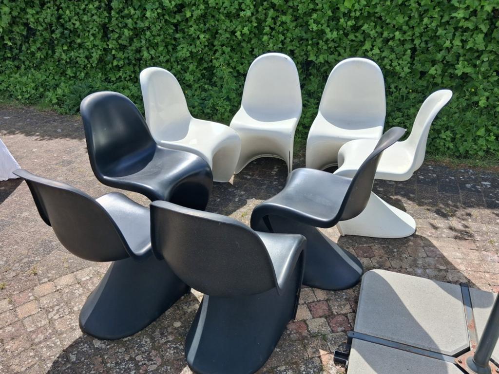 Panton-stoelen, zwarte en witte, Ophalen, Plastic