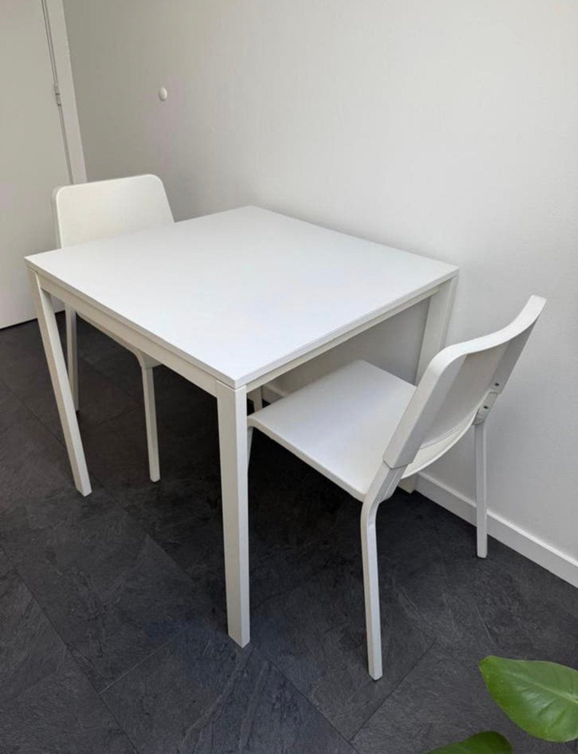 Table à manger IKEA Melltorp (75 x 75 cm) avec 2 chaises, Quatre personnes, 50 à 100 cm, Enlèvement, 50 à 100 cm