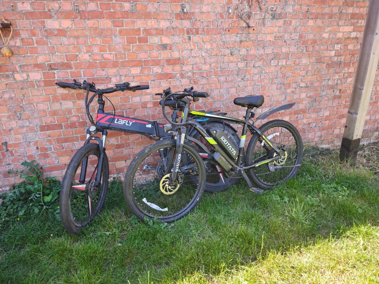 2x E-bike / Electrisch mtb fiets (batterij stuk), Fietsen en Brommers, Ophalen, Gebruikt