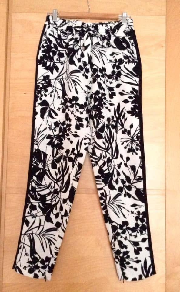 Pantalone élégant à fleurs Kocca Femme t.M/L, Vêtements | Femmes, Trois-quarts, Taille 38/40 (M), Enlèvement ou Envoi, Kocca