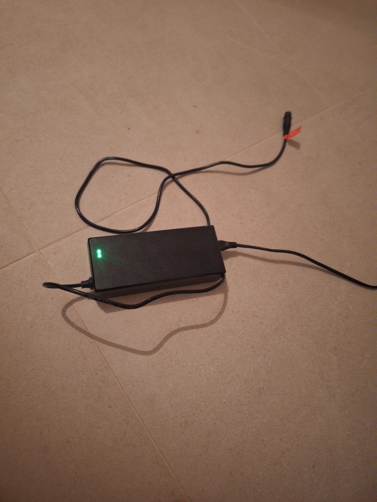 Chargeur, chargeur pour vélo électrique, Enlèvement ou Envoi