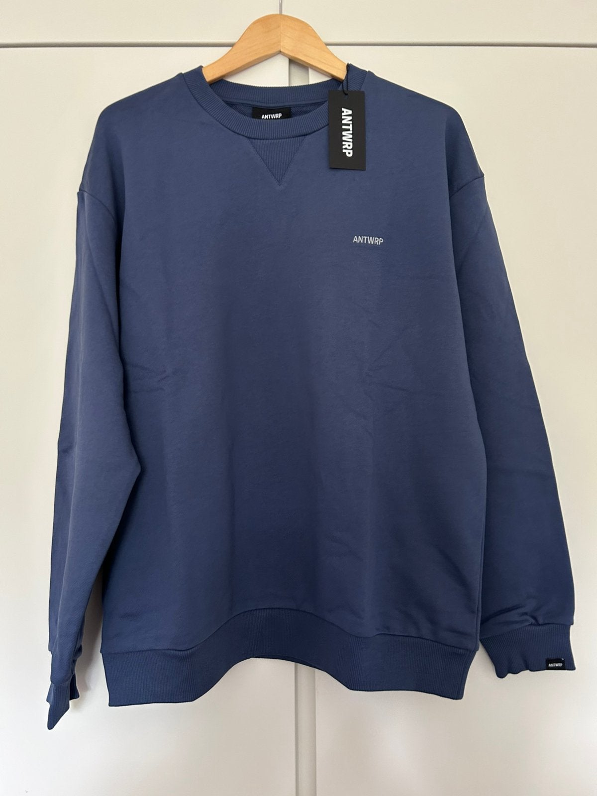 Antwrp - Sweater heren. Maat L. Nieuw, Kleding | Heren, Ophalen of Verzenden, Nieuw, Maat 52/54 (L), Blauw