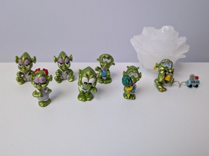 œuf surprise - figurines Kinder extraterrestres, Collections, Œufs à surprise, Enlèvement, Utilisé, Figurines