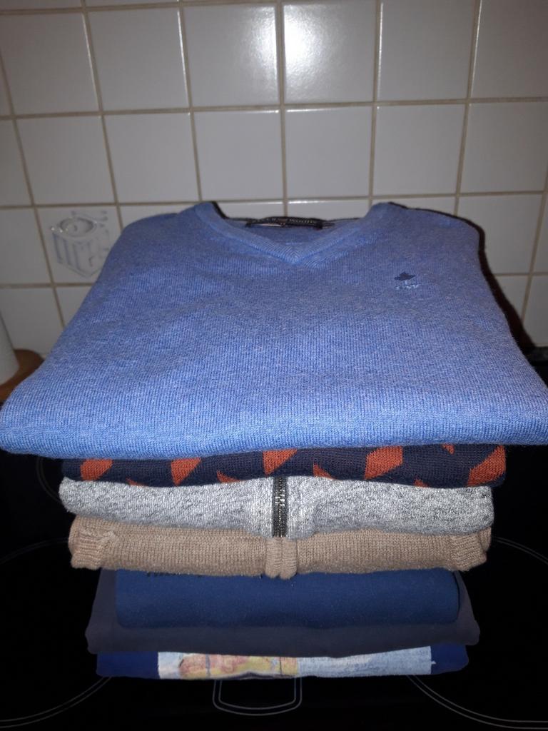 5 gilets + 2 sweats à capuche 152/12a garçon - comme neuf!, Garçon, Enlèvement ou Envoi, River woods, Pull ou Veste