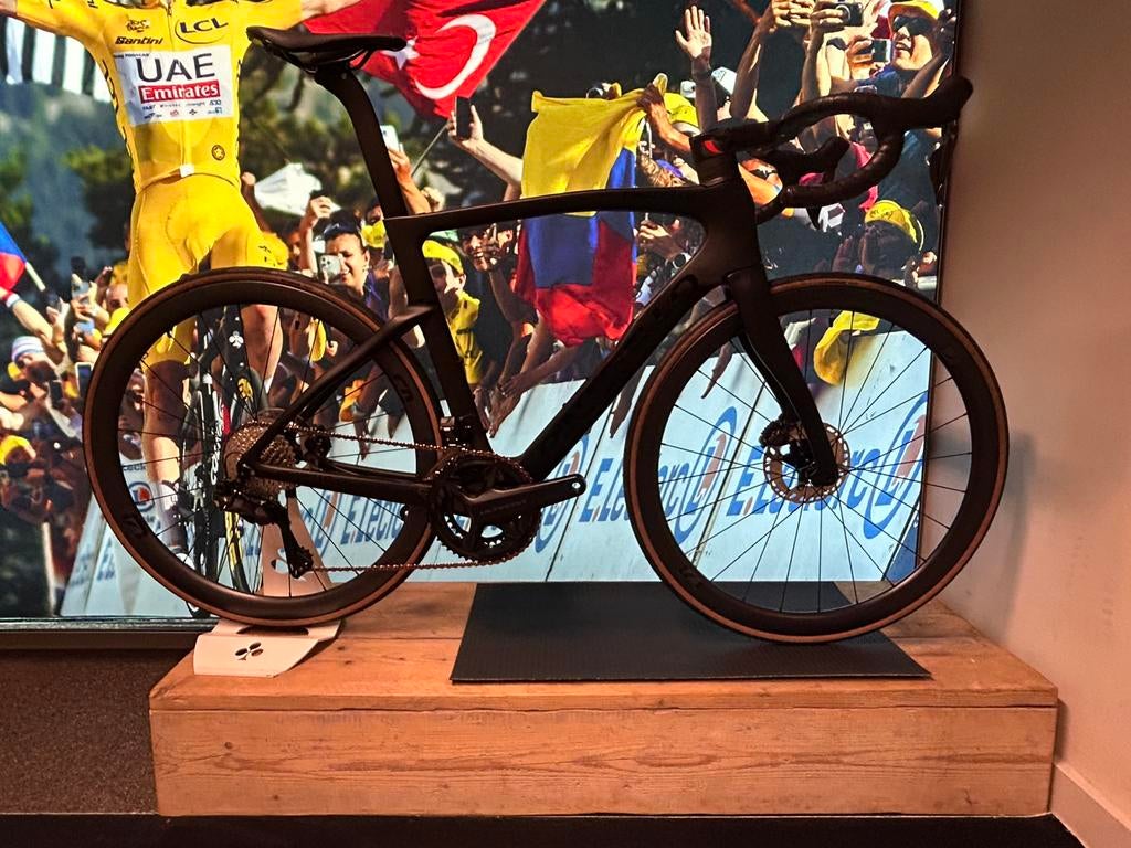Nieuwe pinarello f7 *ultegra di2 * most wielset*, Fietsen en Brommers, Fietsen | Racefietsen, Ophalen, Zo goed als nieuw, Carbon