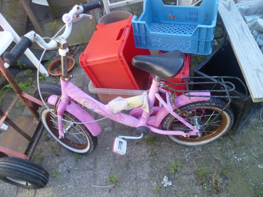 KINDER FIETSJE, Enlèvement