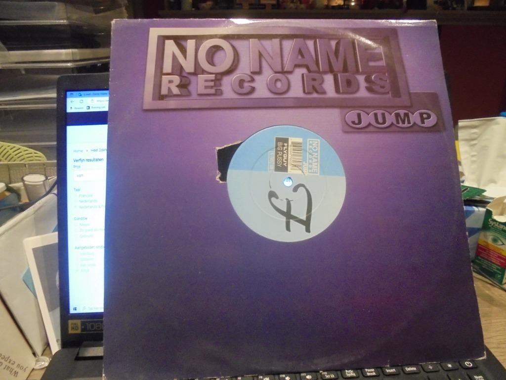 No Name Records, Enlèvement ou Envoi, Utilisé