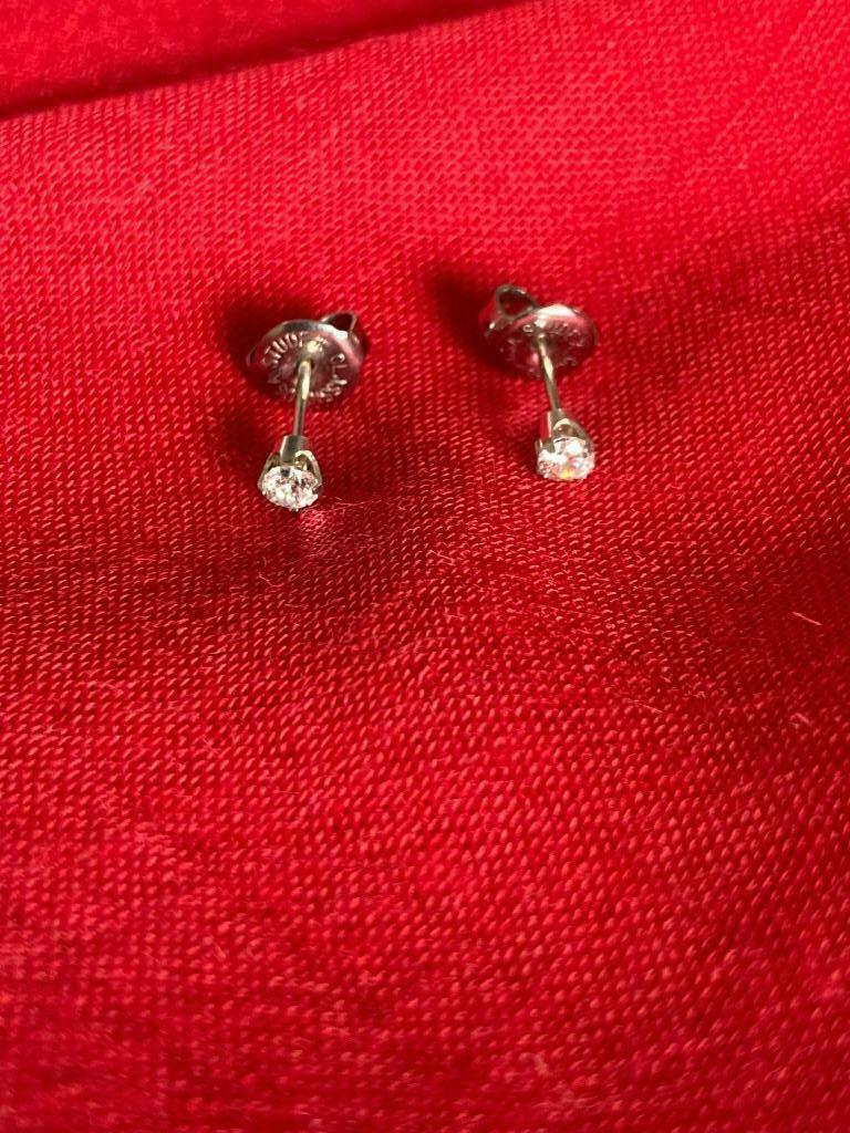 Ear piercing earrings - 18k wit goud met cubic zirkon 3mm, Handtassen en Accessoires, Piercings, Verzenden, Oor- of Traguspiercing