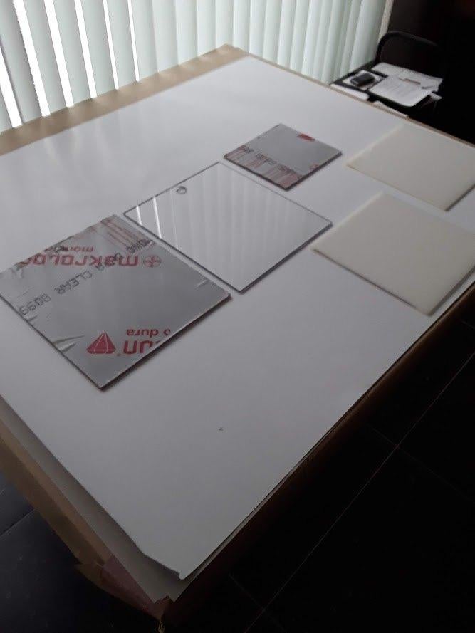 Plexi plaatjes 5 stuks 5mm dik  27x31 en 18x20 cm nieuw, Ophalen of Verzenden, Nieuw, Overige materialen, Minder dan 20 mm
