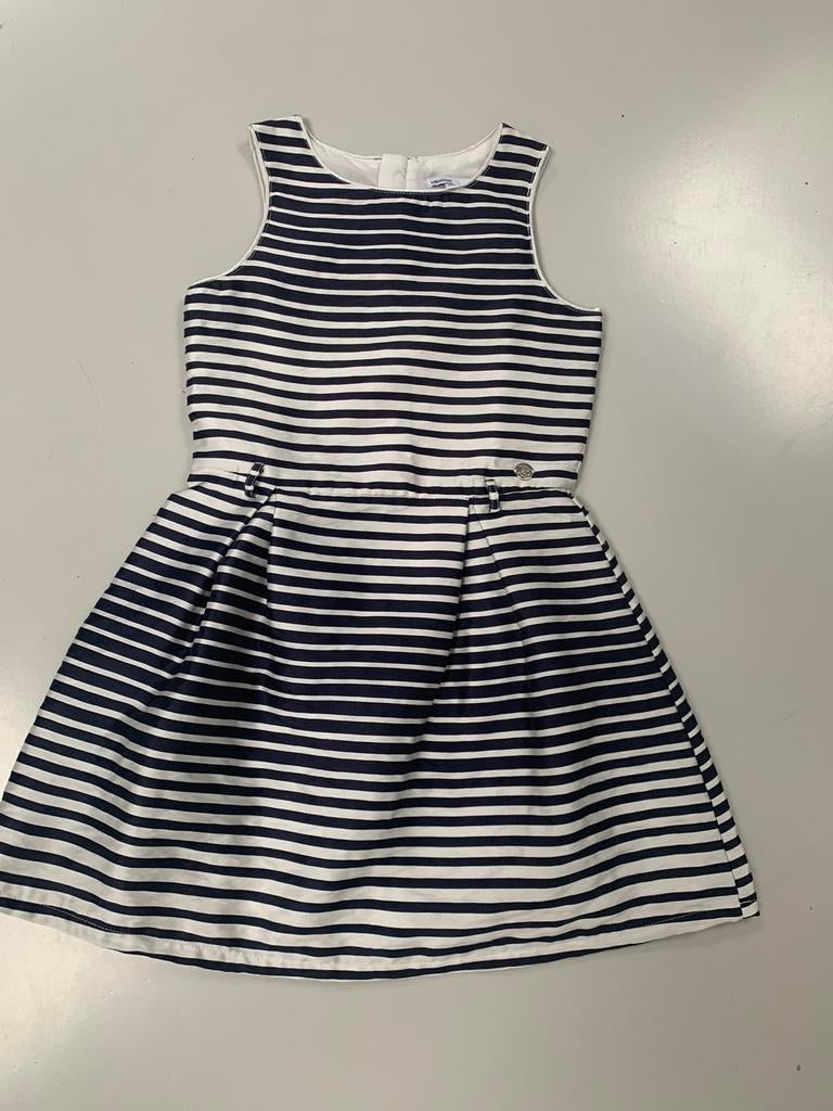 2 robes identiques taille 122 et 134, Enfants & Bébés, Enlèvement, Comme neuf, Fille, Robe ou Jupe