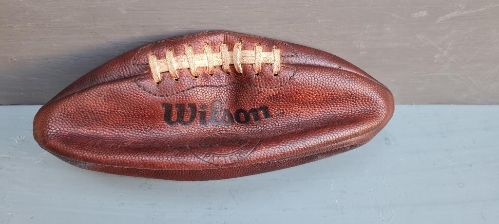 Wilson The Duke, modèle football vintage fabriqué États-Unis, Enlèvement ou Envoi, Utilisé, Ballon