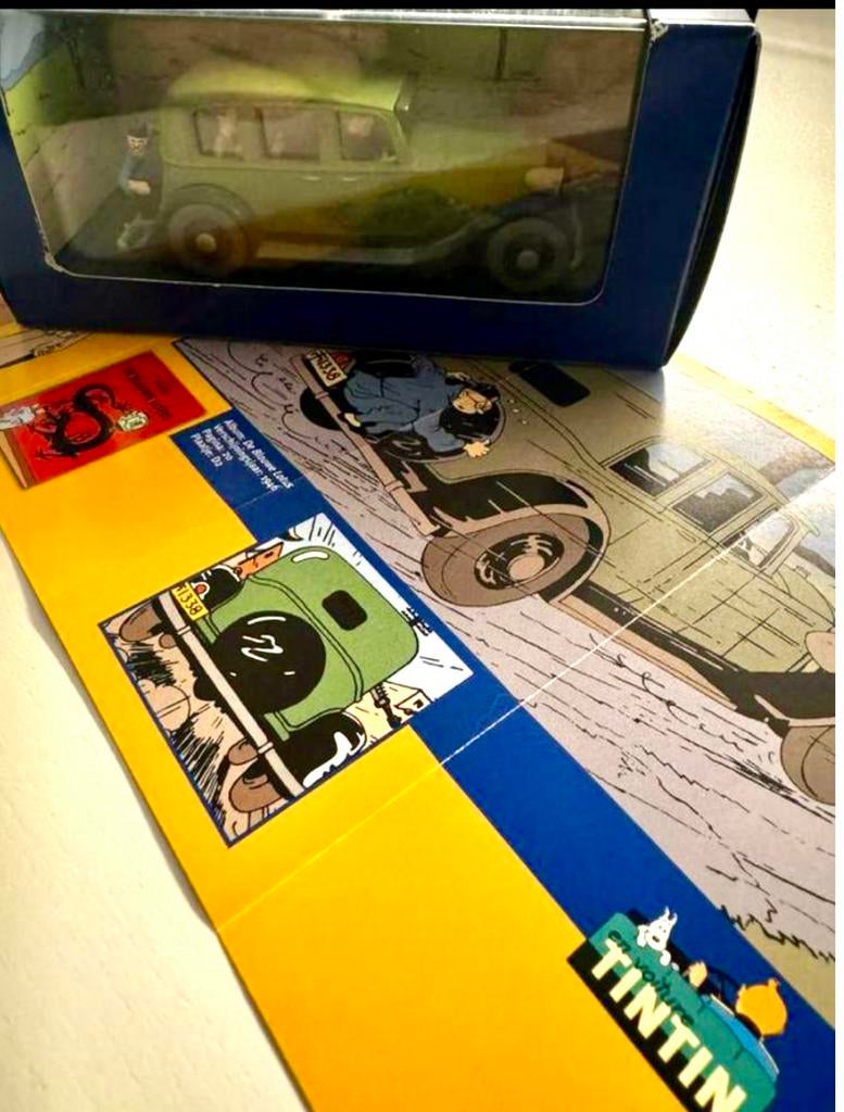 Kuifje auto 1/43 limousine van mitsuhirato uit blauwe lotus, Ophalen of Verzenden, Kuifje