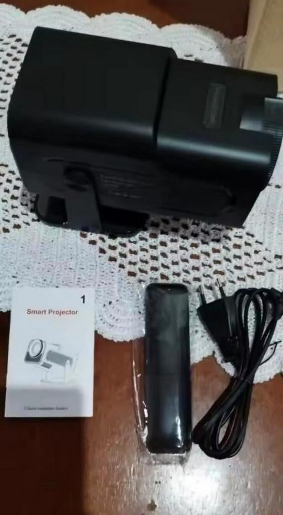 Projecteur 4k android, Enlèvement, Neuf