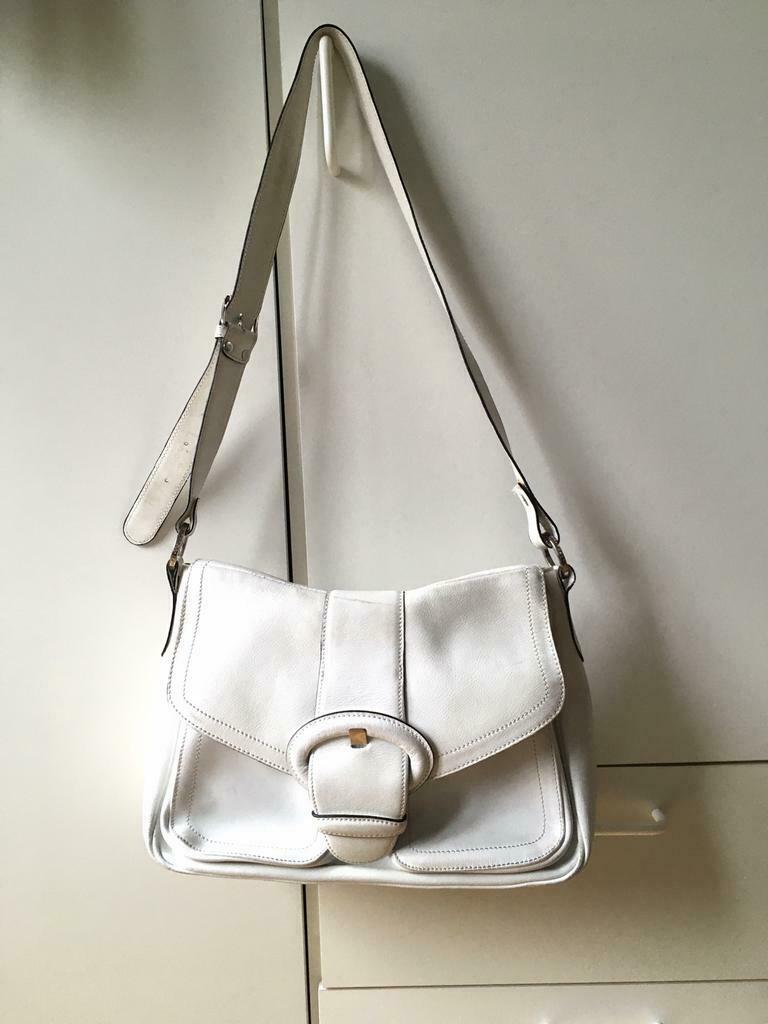 Mooie tas van het merk Kesslord, Handtassen en Accessoires, Ophalen of Verzenden, Zo goed als nieuw, Wit, Handtas