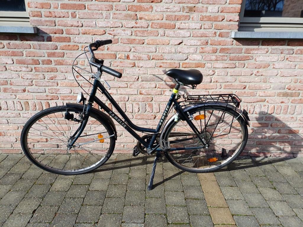 Damesfiets met nood aan onderhoud banden en achterlicht, Ophalen, Versnellingen