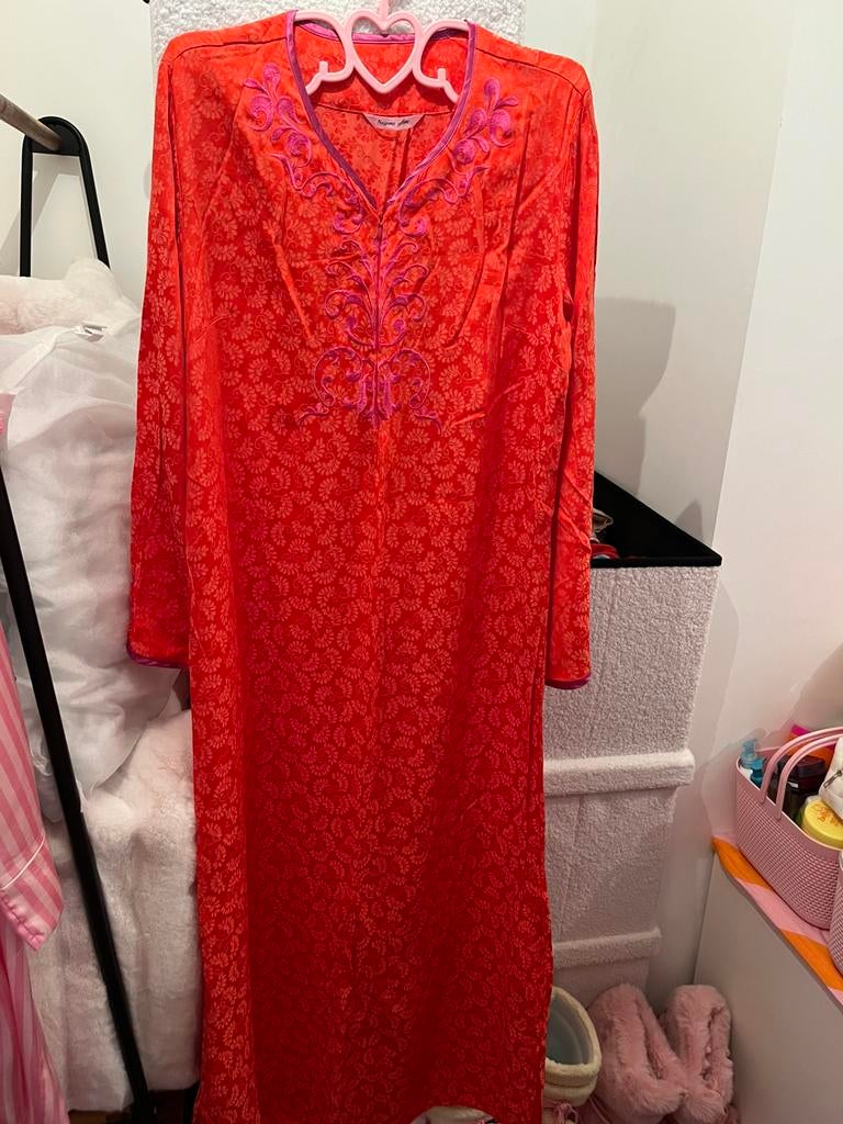 Caftan M, Enlèvement ou Envoi