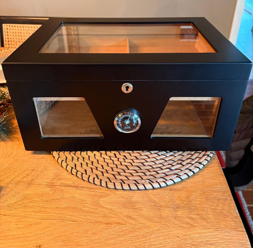 Humidor pour cigar, Enlèvement, Comme neuf, Boite à tabac ou Emballage